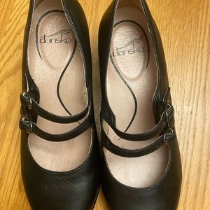 NWOT Dansko Black Mary Jane Shoes size 7